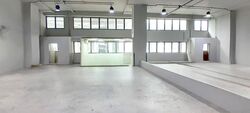 Carros Centre (D25), Factory #622567081